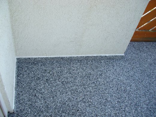 steinteppich-kieselbeschichtung/steinteppich-balkon-terrasse-kieselsteinbelag-kieselbeschichtung-heimsheim.jpg